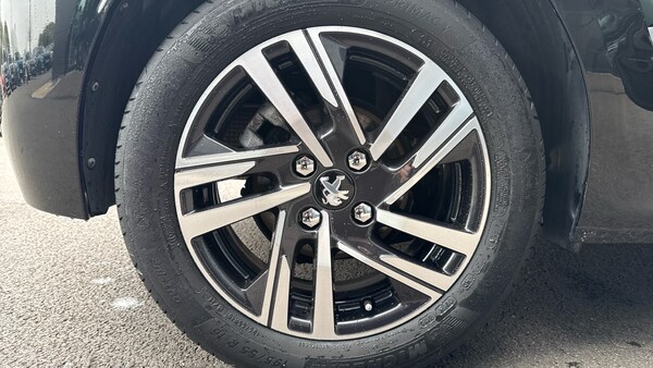 Used Peugeot 208 2021 for sale - 76190364: Photo 16