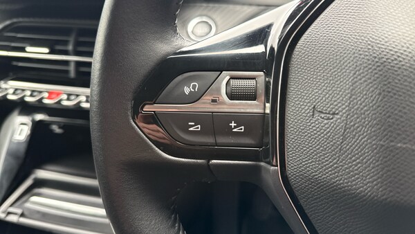 Used Peugeot 208 2021 for sale - 76190364: Photo 23