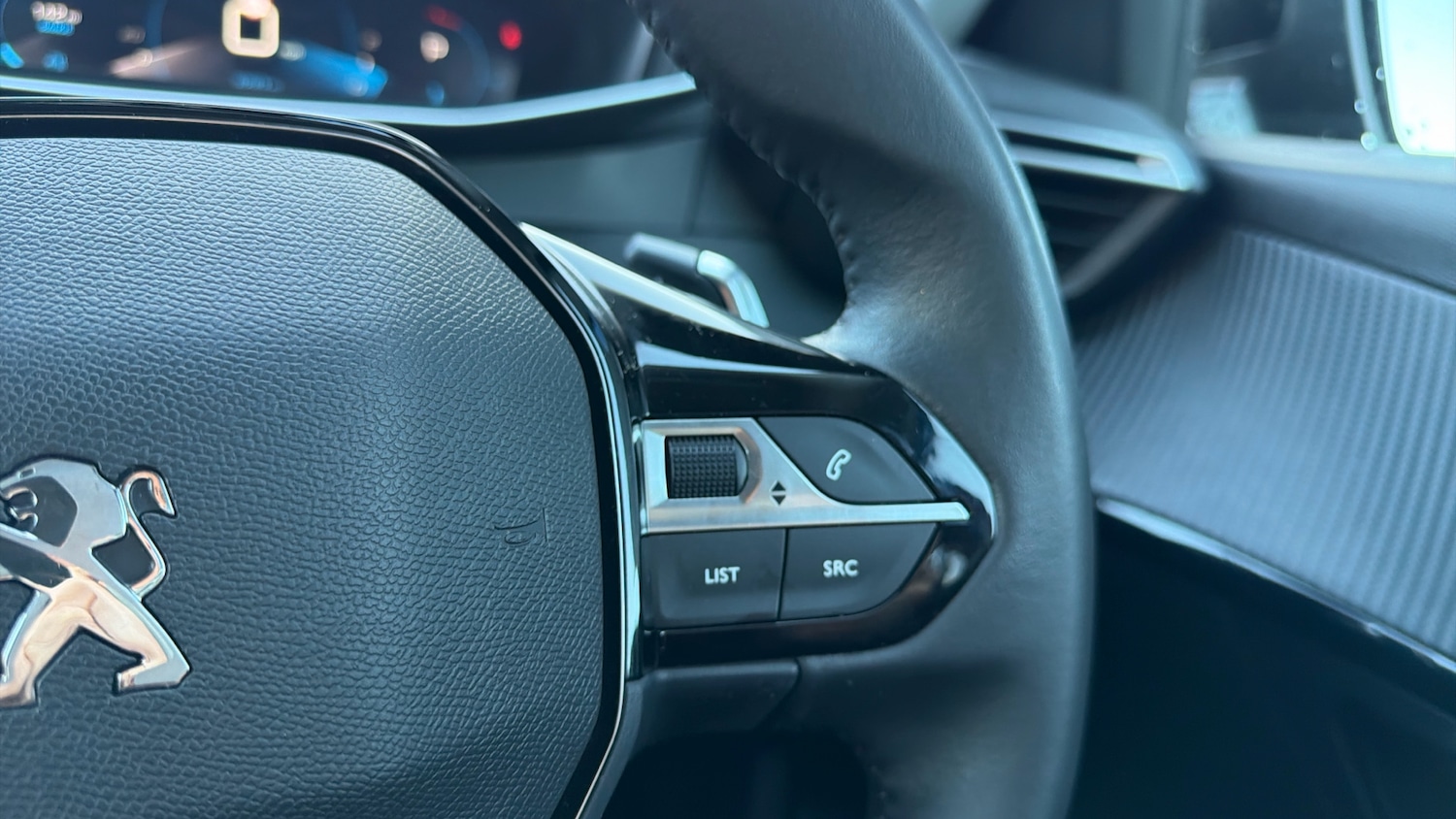 Used Peugeot 208 2023 for sale - 76927440: Photo 25