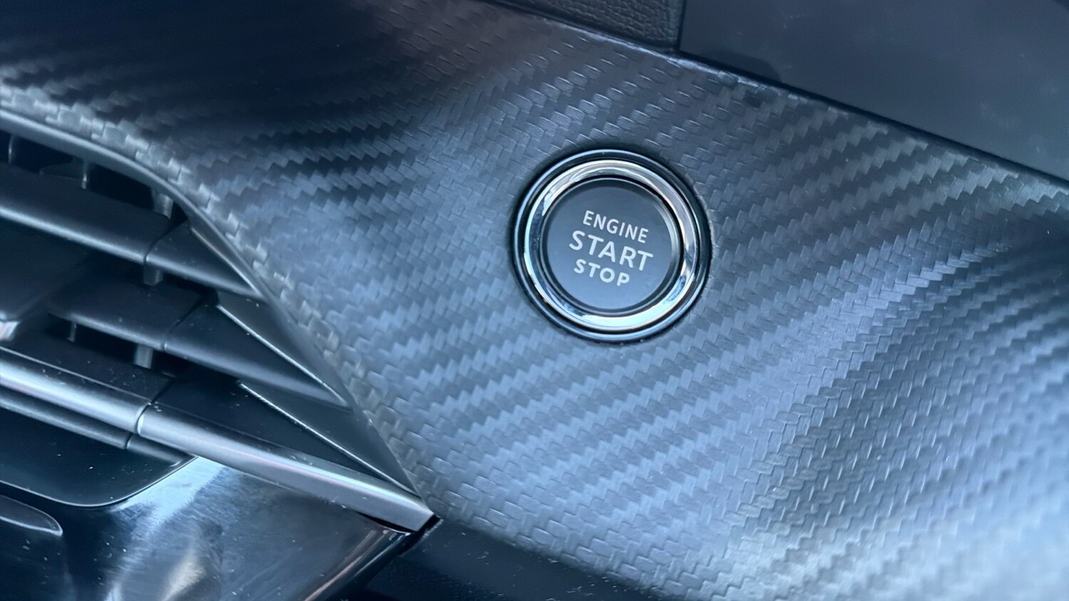 Used Peugeot 208 2023 for sale - 76927440: Photo 39