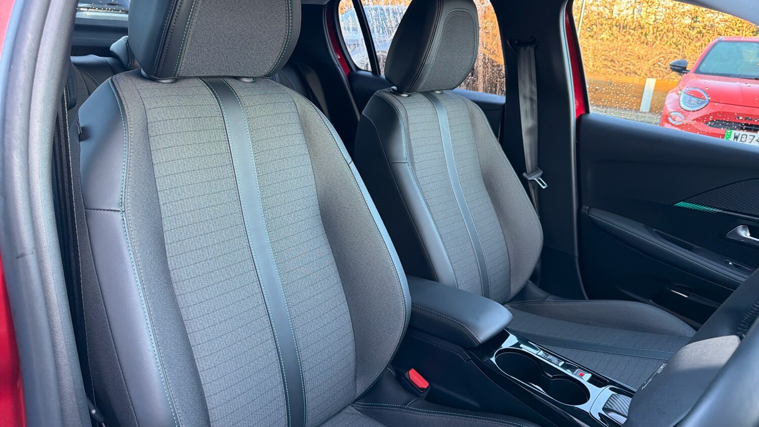 Used Peugeot 208 2023 for sale - 76927440: Photo 41