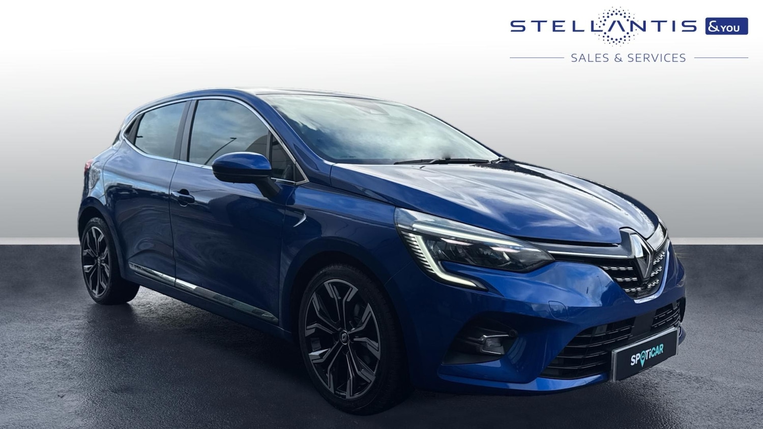 Used Renault Clio 2022 for sale - 76296648: Photo 1