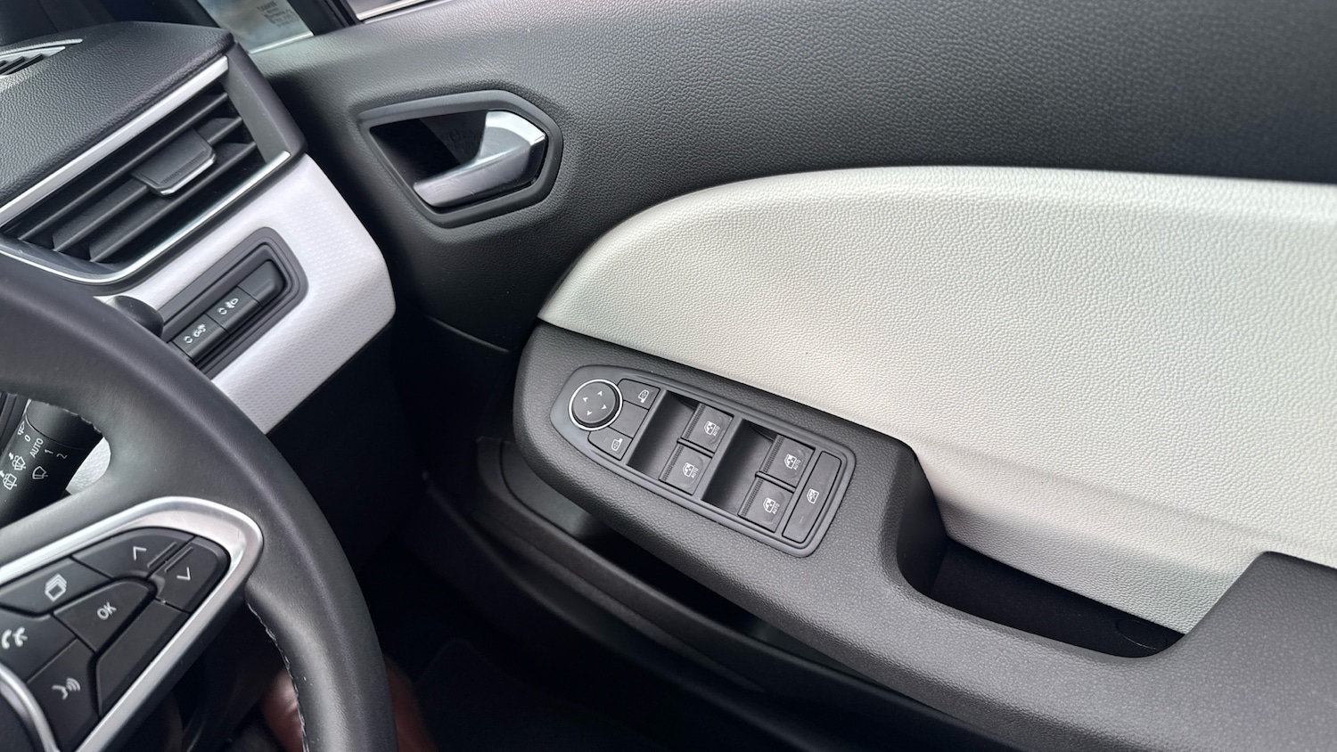 Used Renault Clio 2022 for sale - 76296648: Photo 22