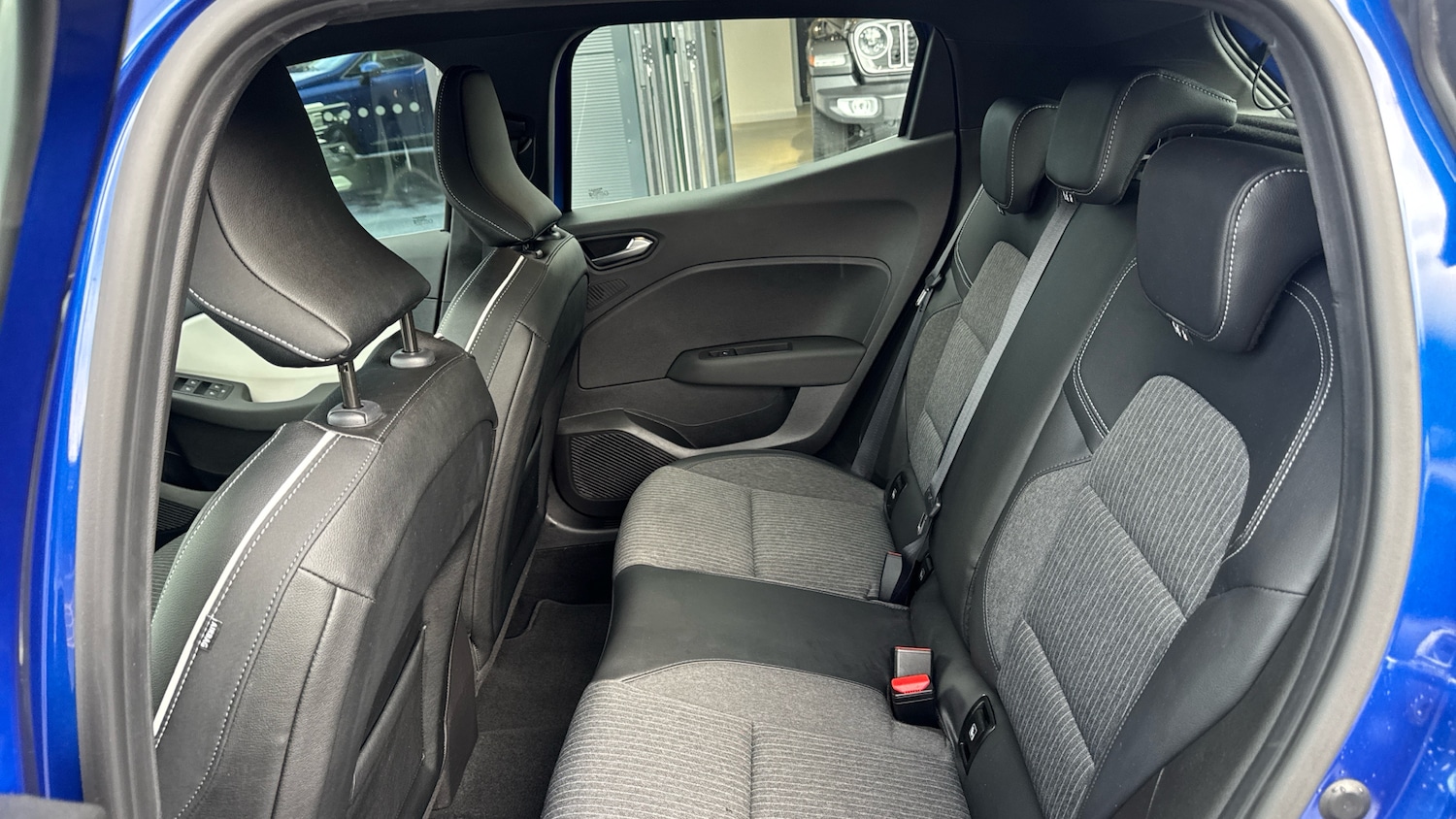 Used Renault Clio 2022 for sale - 76296648: Photo 33