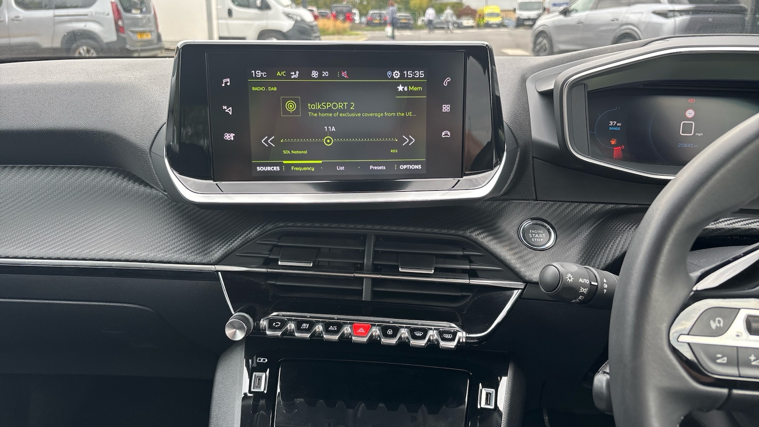 Used Peugeot 2008 2022 for sale - 76021570: Photo 10