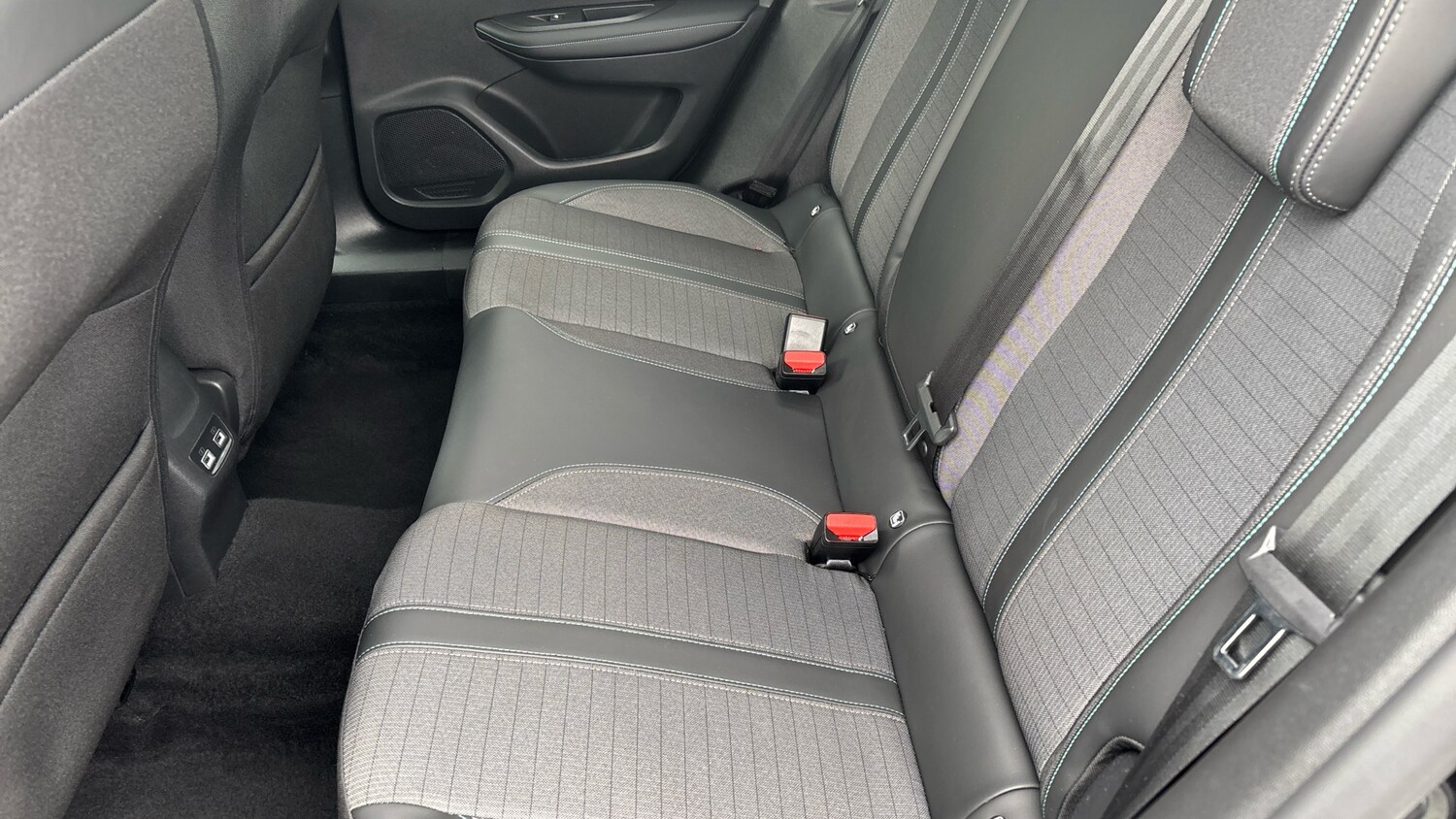 Used Peugeot 2008 2022 for sale - 76021570: Photo 33