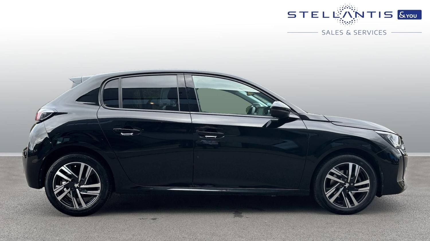 Used Peugeot 208 2023 for sale - 76123517: Photo 2