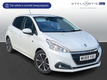Used Peugeot 208 2019 for sale - 78102207: Photo