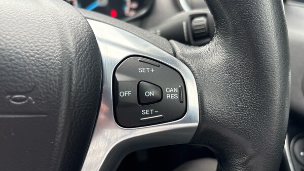 Used Ford Fiesta 2015 for sale - 76154024: Photo 24