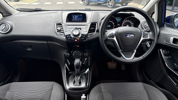 Used Ford Fiesta 2015 for sale - 76154024: Photo 4