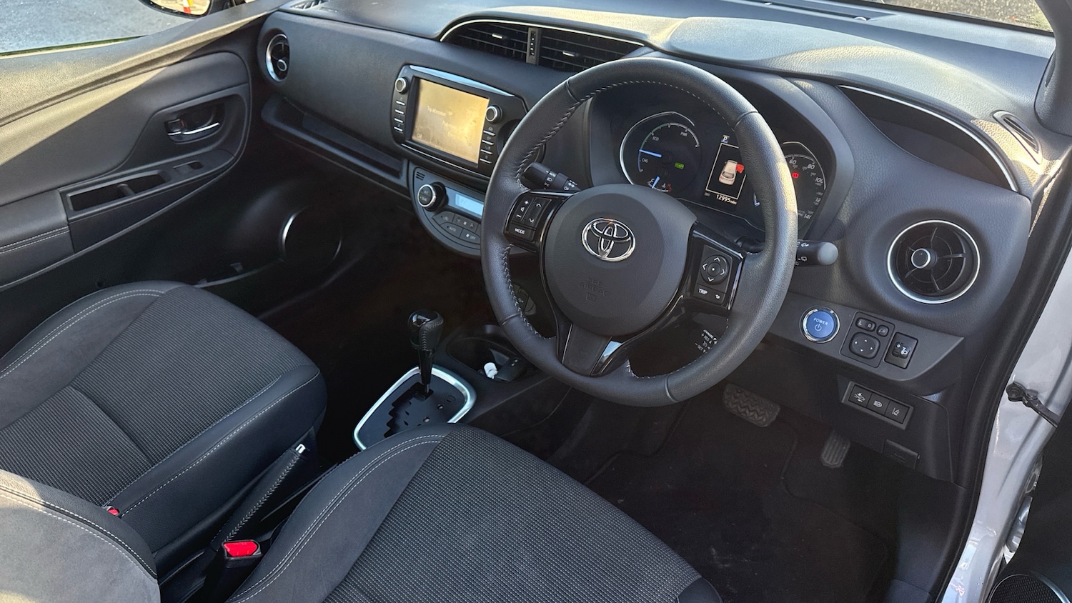 Used Toyota Yaris 2020 for sale - 76927439: Photo 12