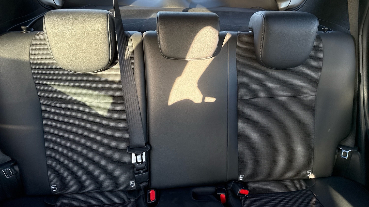 Used Toyota Yaris 2020 for sale - 76927439: Photo 26