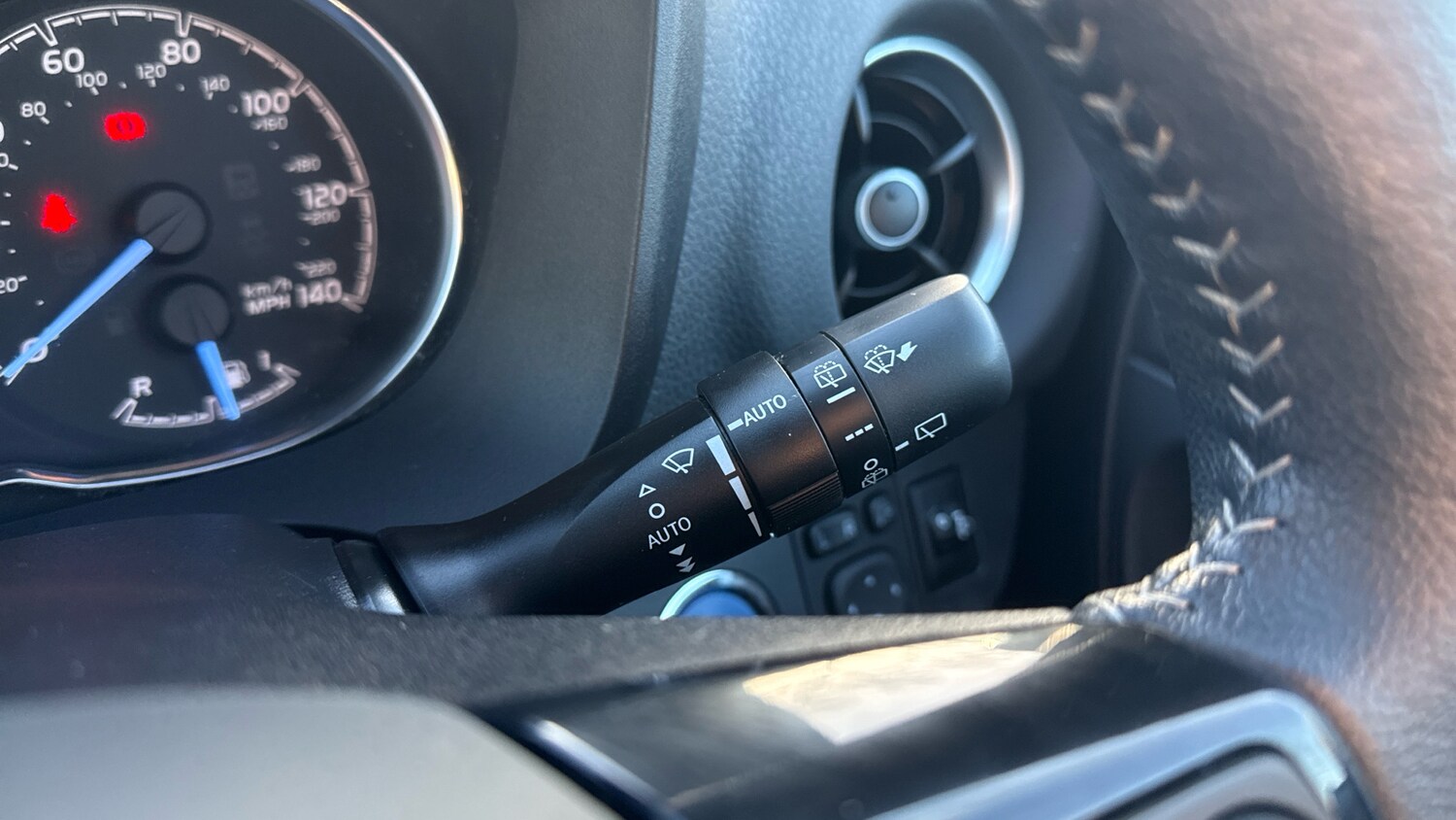 Used Toyota Yaris 2020 for sale - 76927439: Photo 29