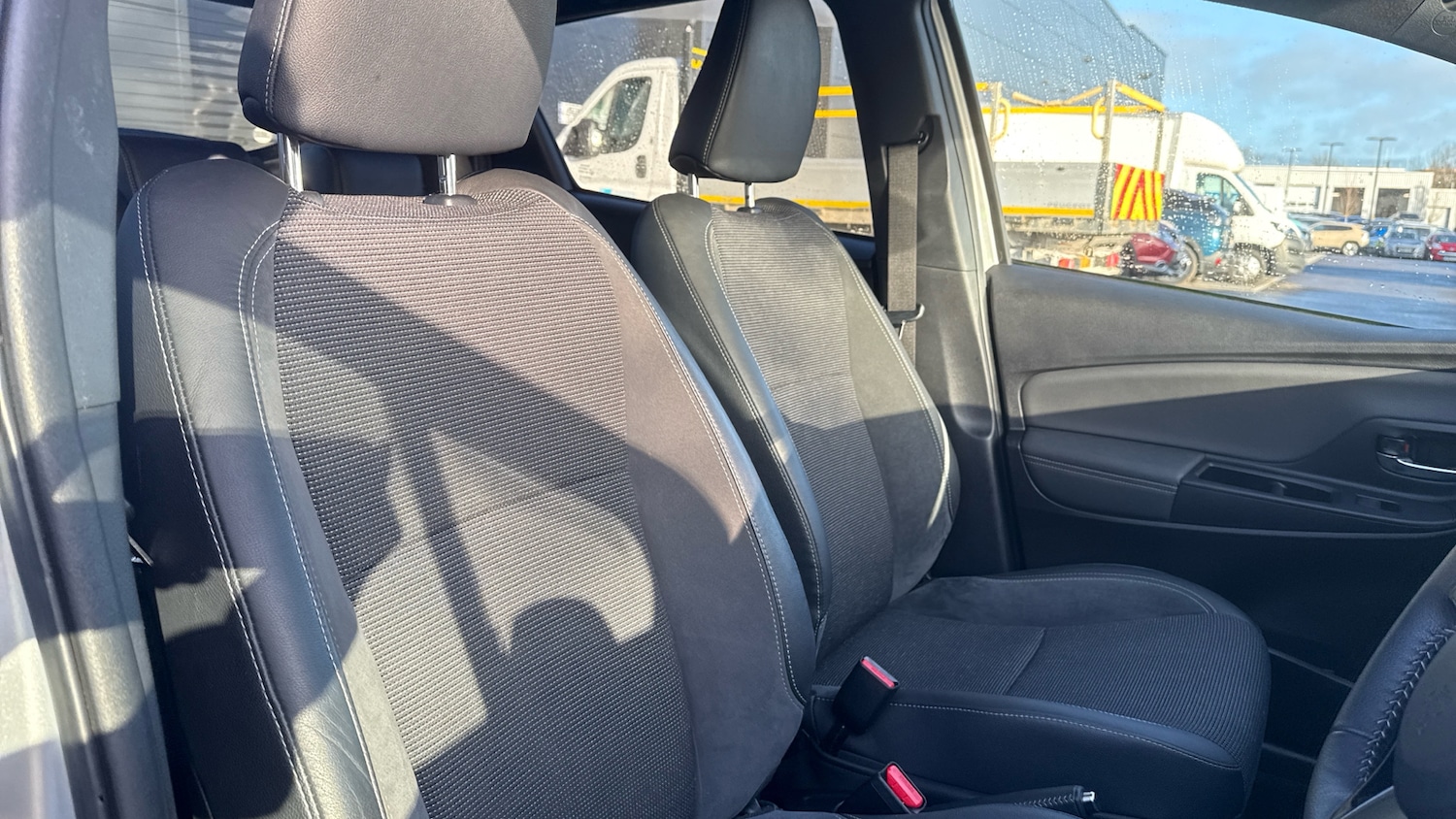 Used Toyota Yaris 2020 for sale - 76927439: Photo 43