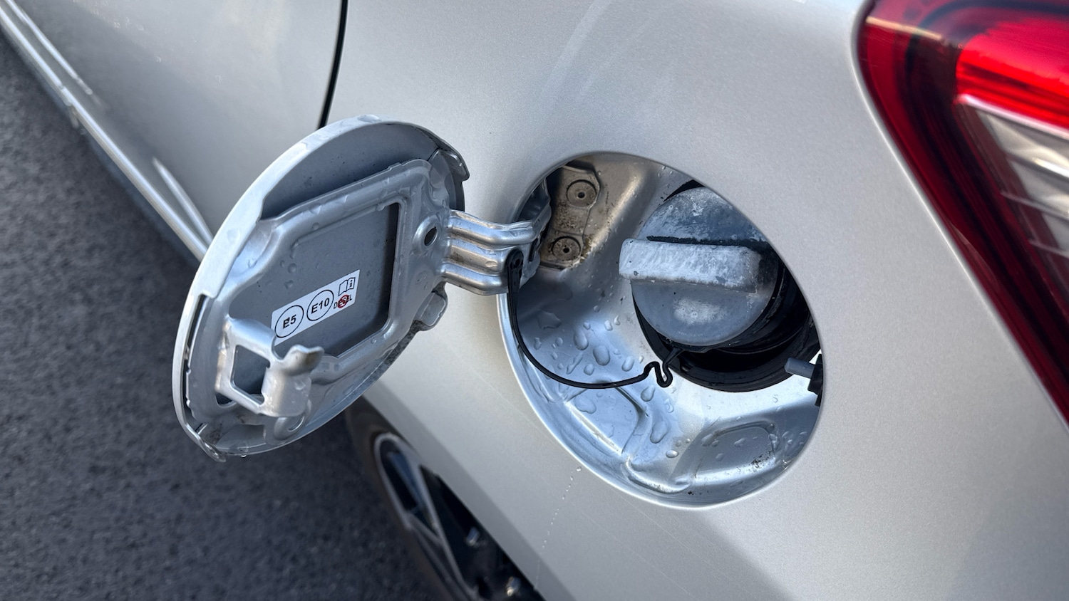 Used Toyota Yaris 2020 for sale - 76927439: Photo 50