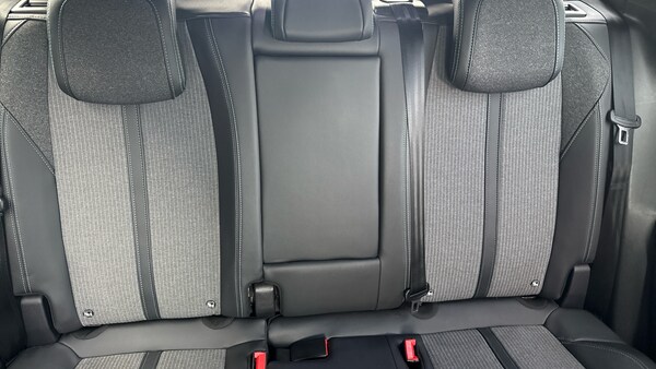 Used Peugeot 3008 2023 for sale - 76154028: Photo 25