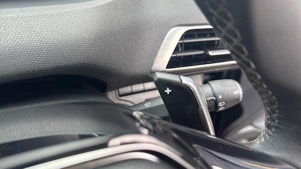 Used Peugeot 3008 2023 for sale - 76154028: Photo 28
