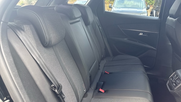 Used Peugeot 3008 2023 for sale - 76154028: Photo 33