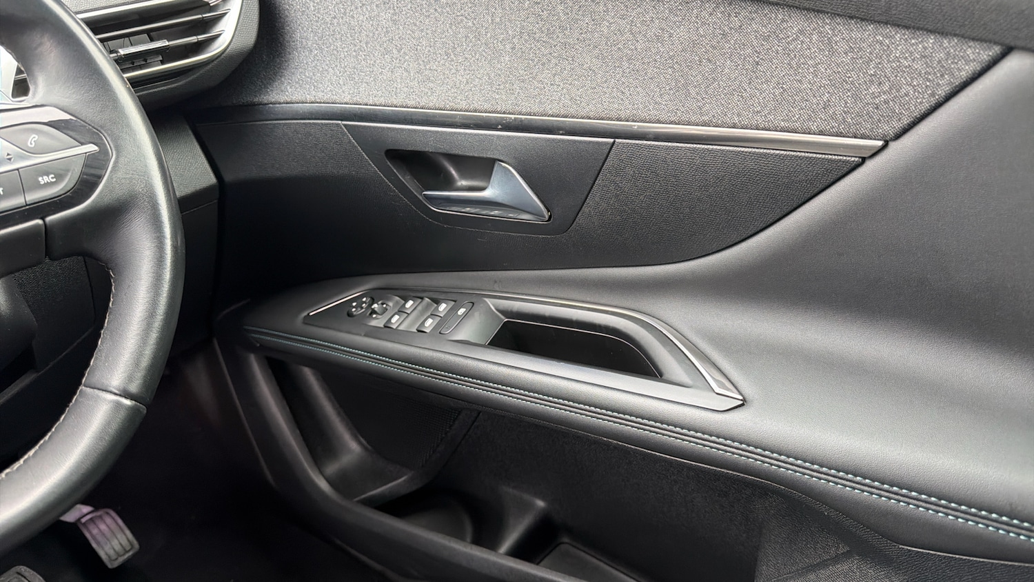 Used Peugeot 3008 2022 for sale - 77239193: Photo 23