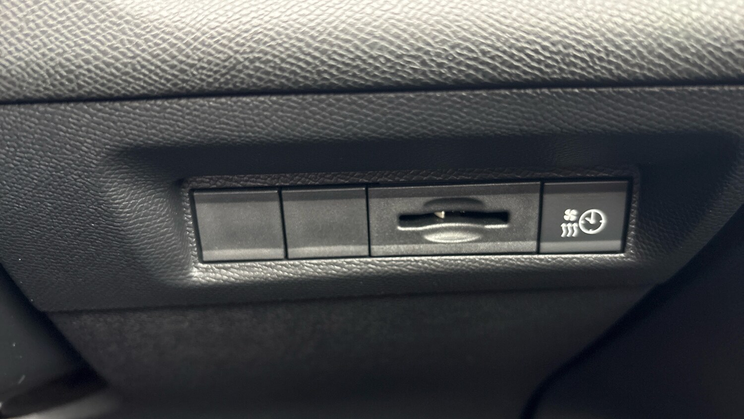 Used Peugeot 308 2024 for sale - 76168034: Photo 34