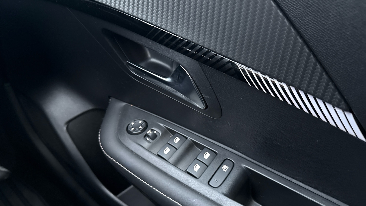 Used Peugeot 208 2024 for sale - 76690676: Photo 23