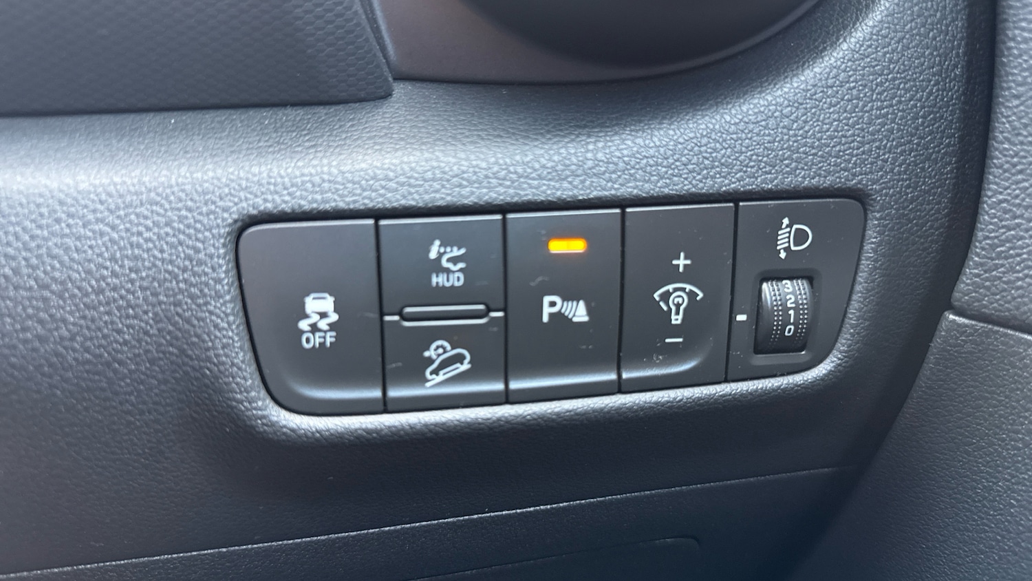 Used Hyundai KONA 2021 for sale - 76359077: Photo 34