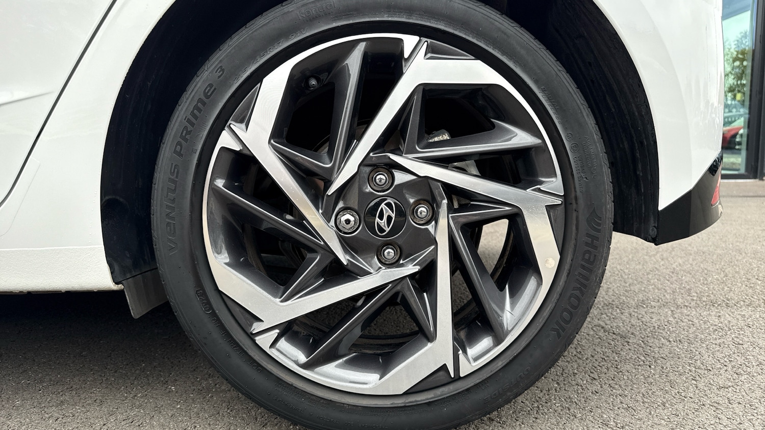 Used Hyundai i20 2023 for sale - 76500515: Photo 15