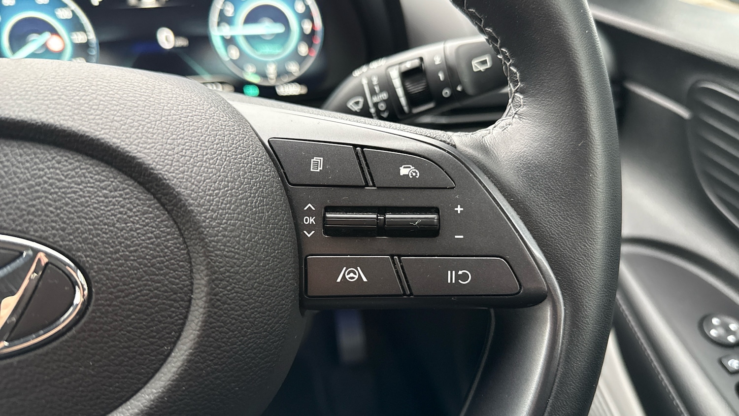 Used Hyundai i20 2023 for sale - 76500515: Photo 24