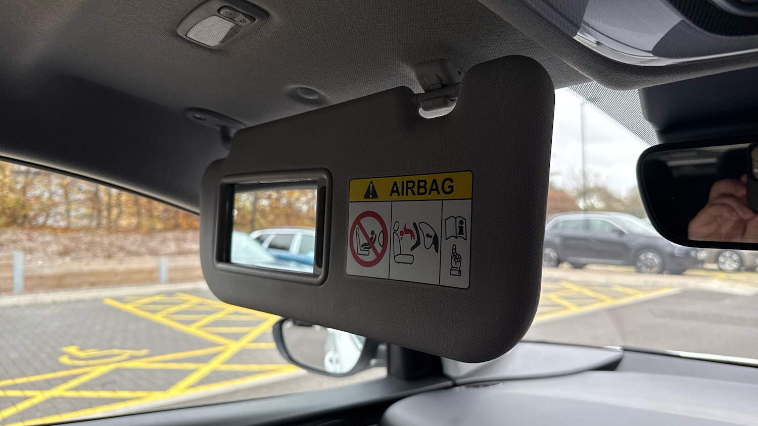 Used Hyundai i20 2023 for sale - 76500515: Photo 36