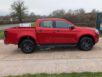 Used Isuzu D-Max 2025 for sale - 77216203: Photo