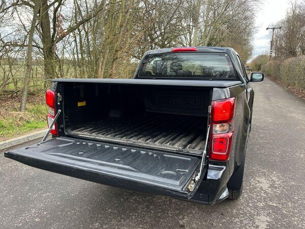 Used Isuzu D-Max 2024 for sale - 75519284: Photo 8