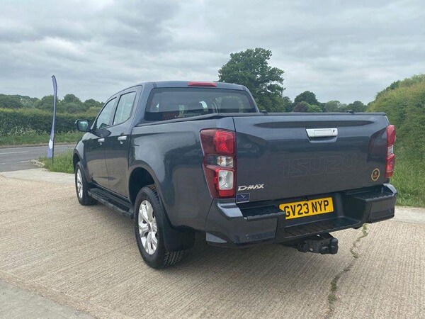 Used Isuzu D-Max 2023 for sale - 74989982: Photo 5