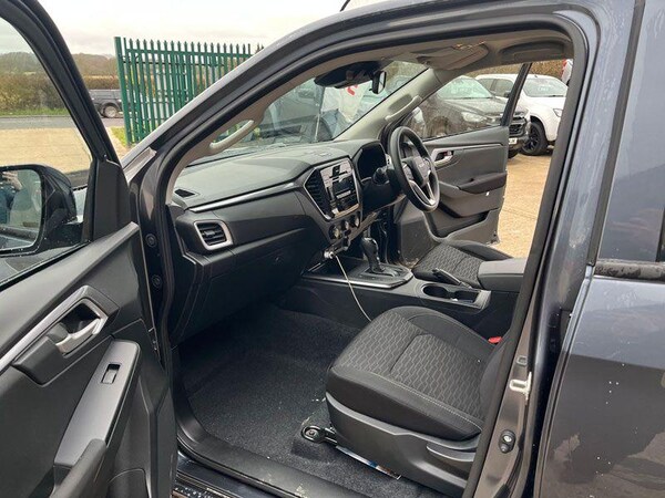 Used Isuzu D-Max 2024 for sale - 74989968: Photo 15