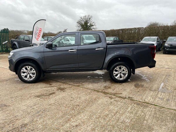 Used Isuzu D-Max 2024 for sale - 74989968: Photo 9
