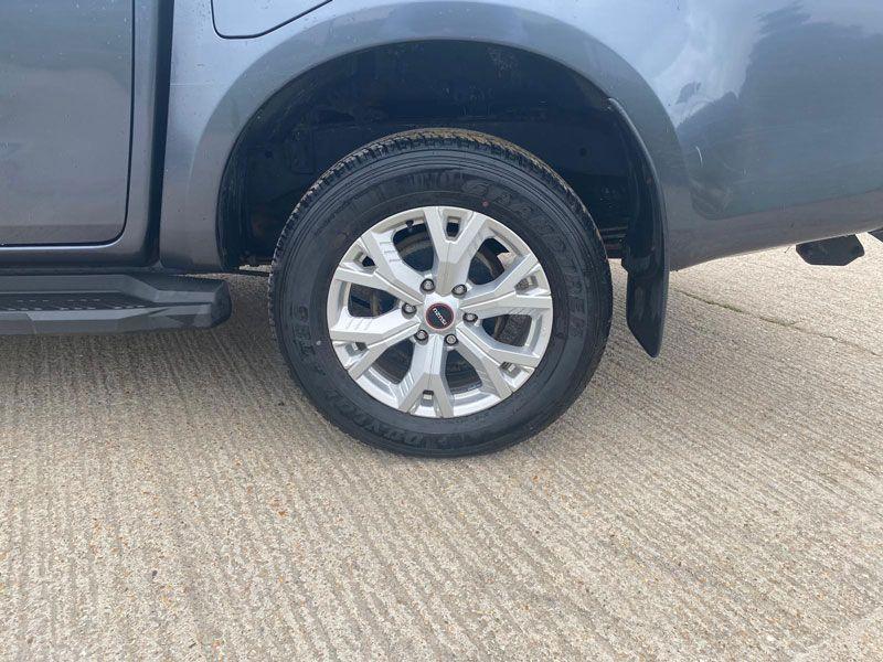 Used Isuzu D-Max 2023 for sale - 76645057: Photo 7