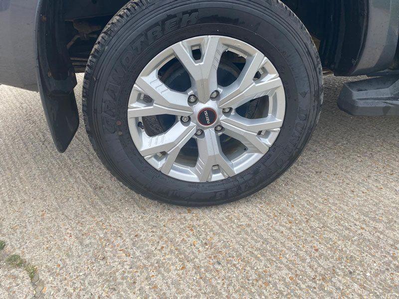 Used Isuzu D-Max 2023 for sale - 76645057: Photo 8