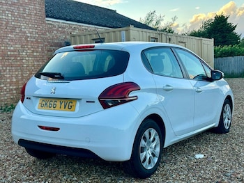 Used Peugeot 208 2016 for sale - 78967813: Photo