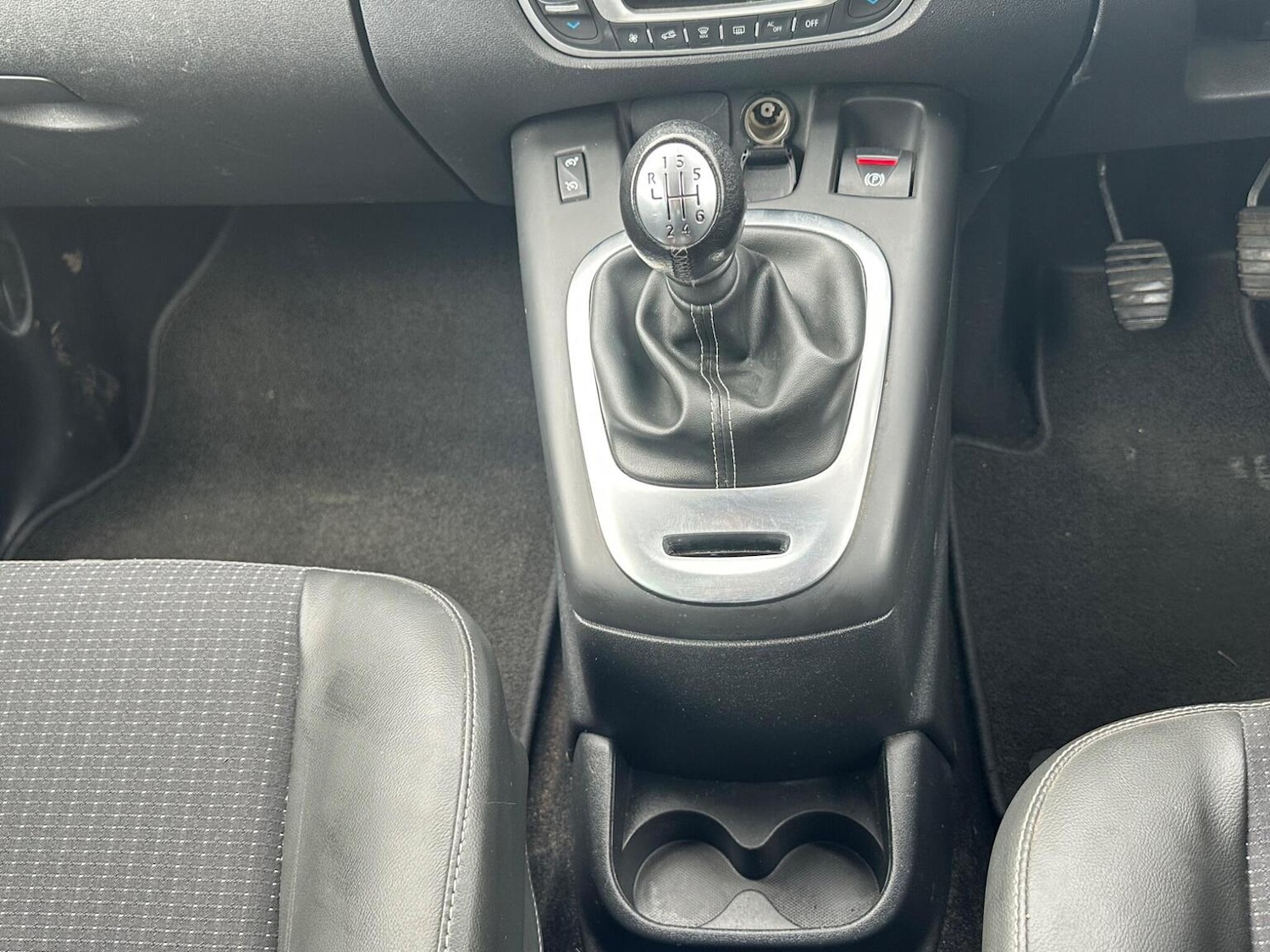 Used Renault Scenic 2015 for sale - 77668450: Photo 28