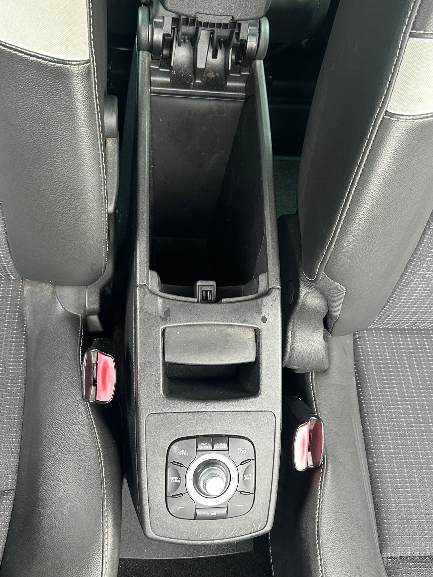 Used Renault Scenic 2015 for sale - 77668450: Photo 37