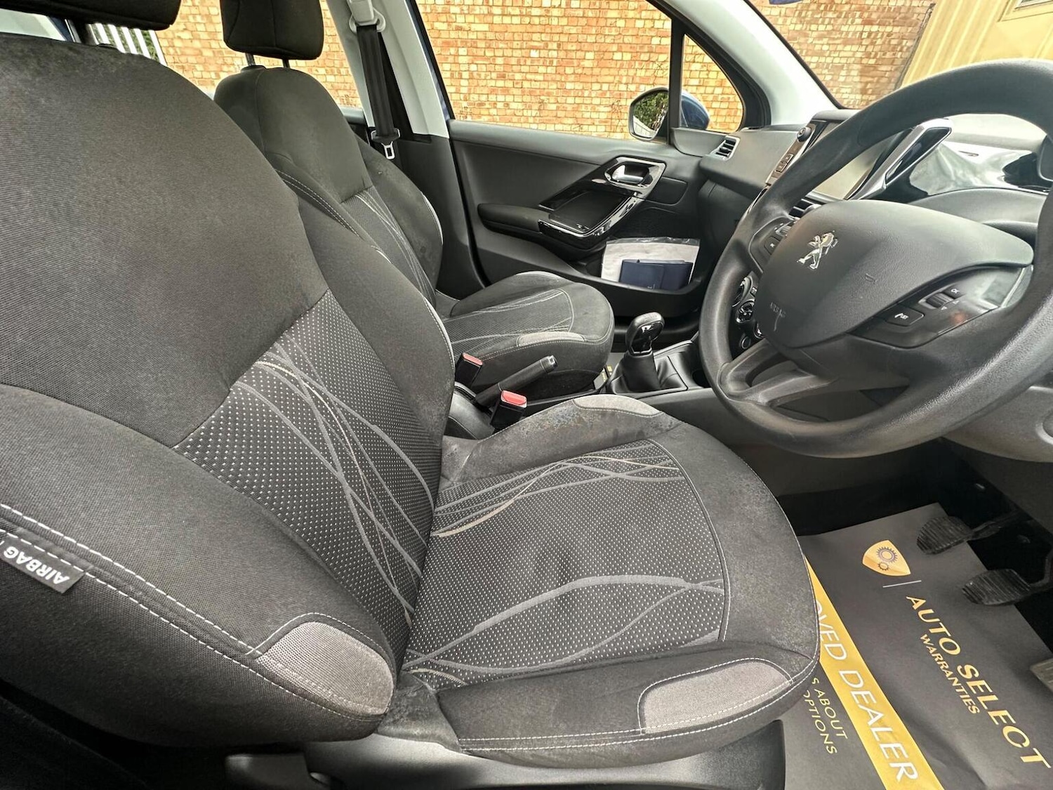 Used Peugeot 208 2015 for sale - 78084516: Photo 16