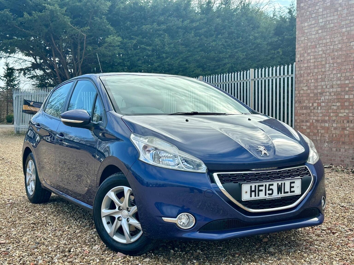Used Peugeot 208 2015 for sale - 78084516: Photo 2
