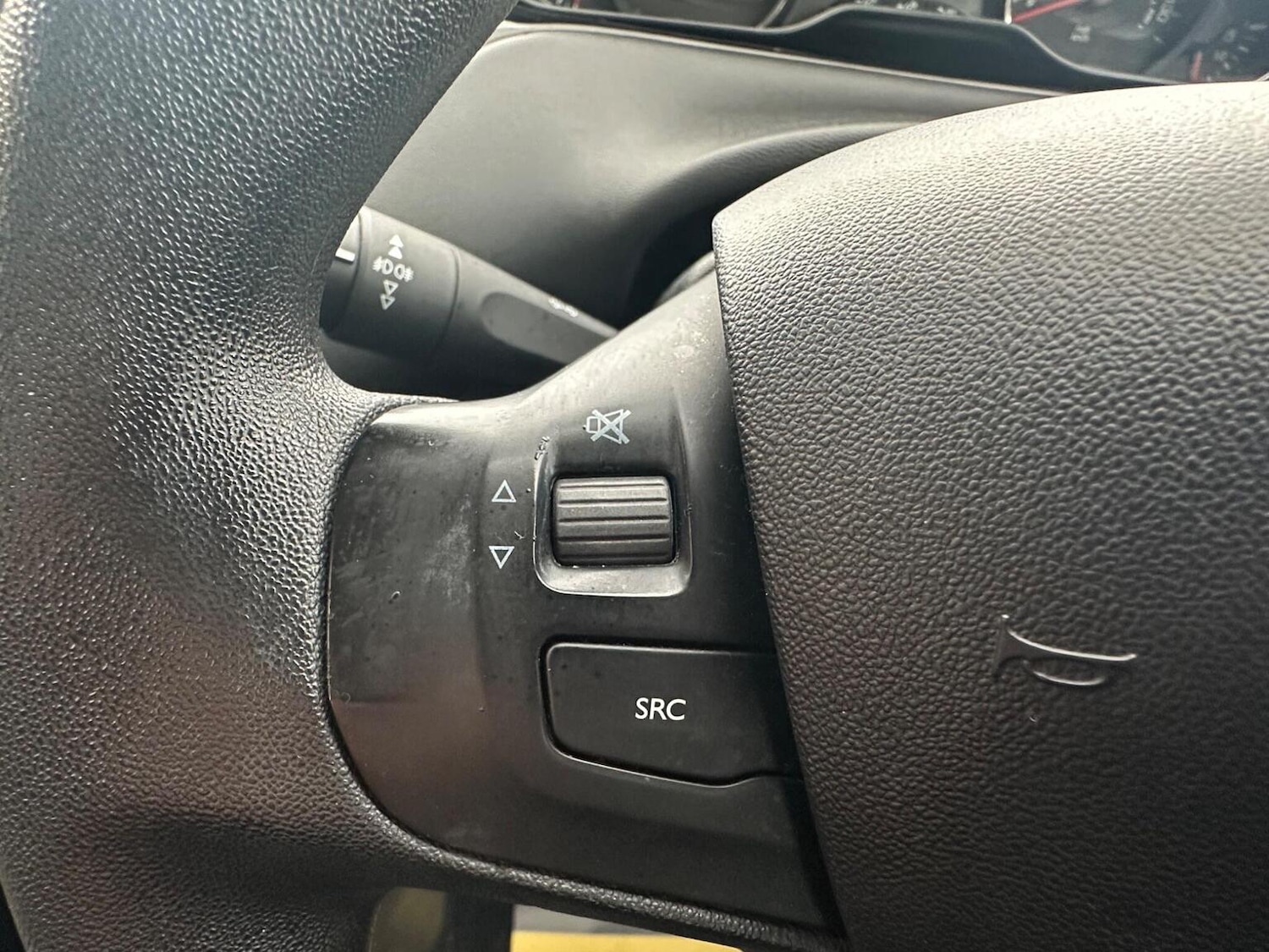 Used Peugeot 208 2015 for sale - 78084516: Photo 21