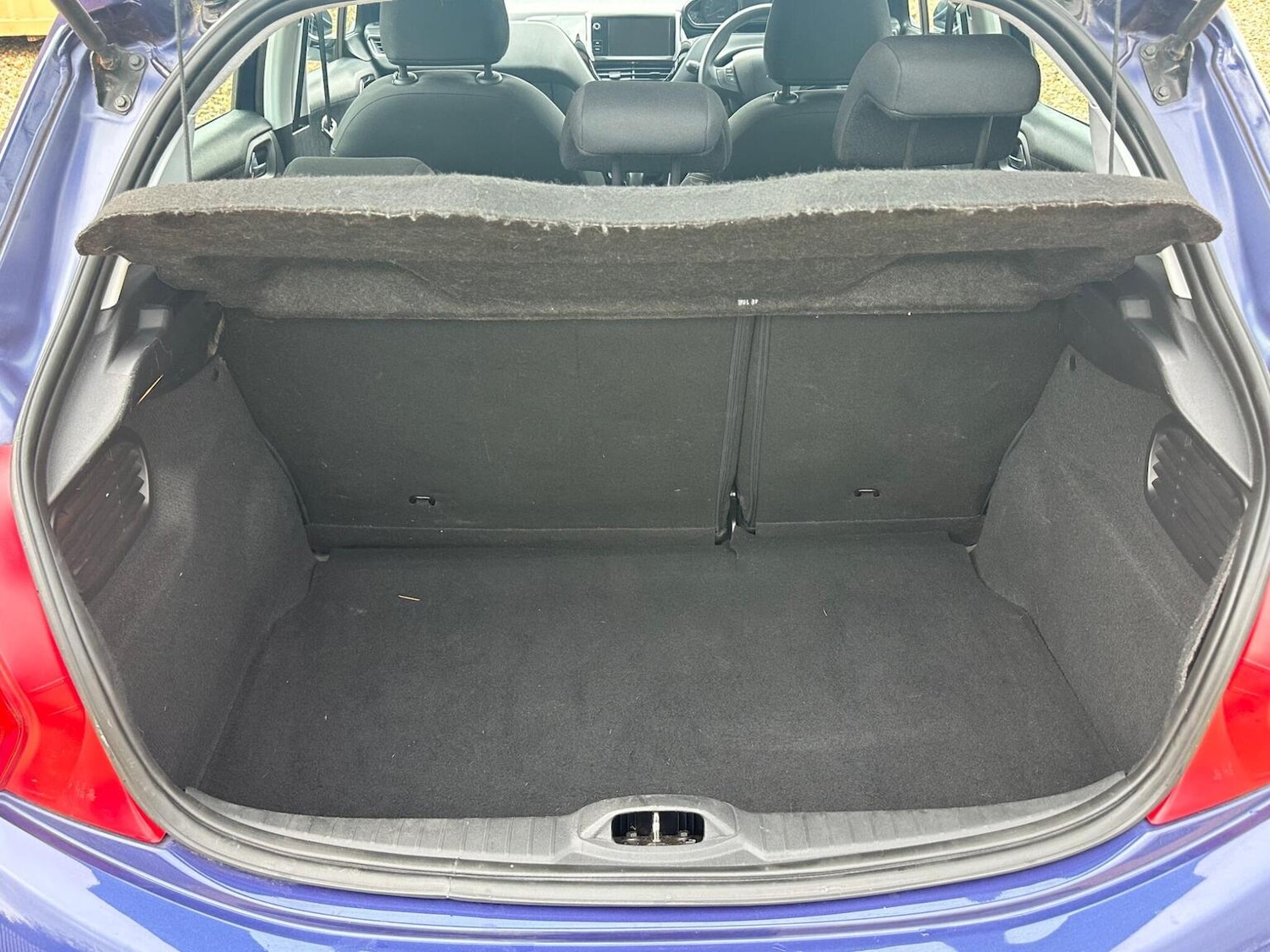 Used Peugeot 208 2015 for sale - 78084516: Photo 37