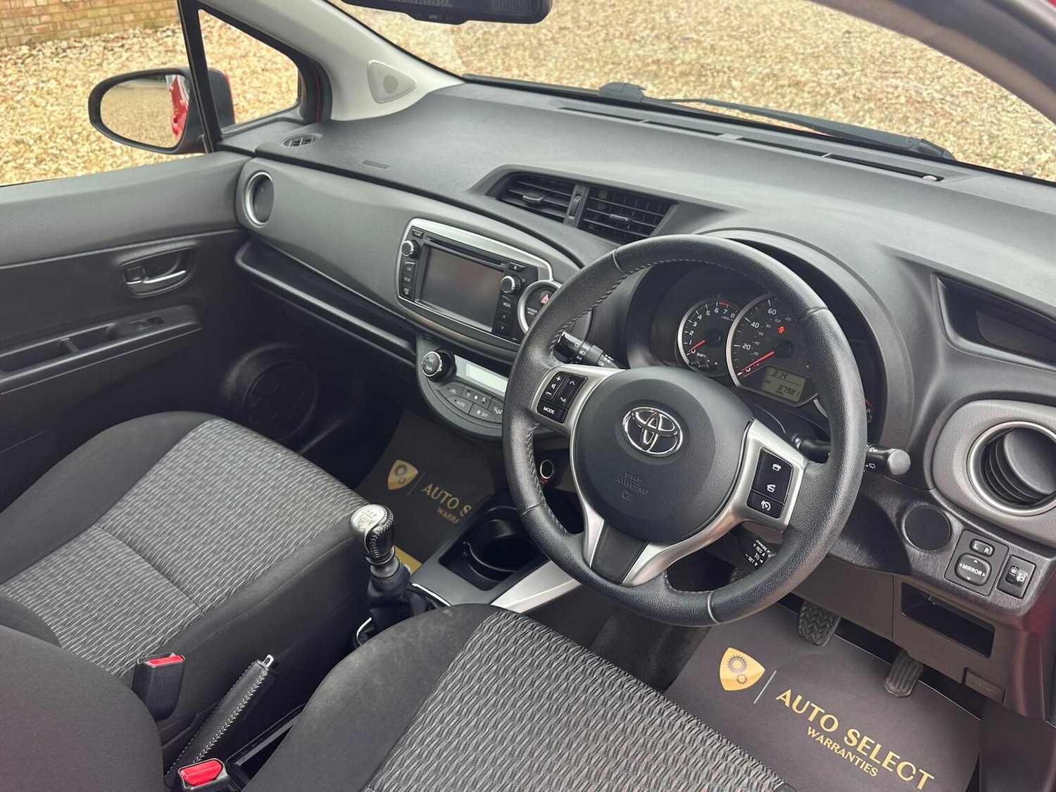 Used Toyota Yaris 2014 for sale - 78084512: Photo 15