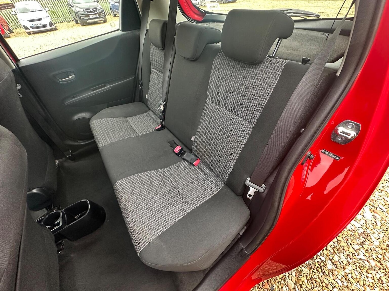 Used Toyota Yaris 2014 for sale - 78084512: Photo 19