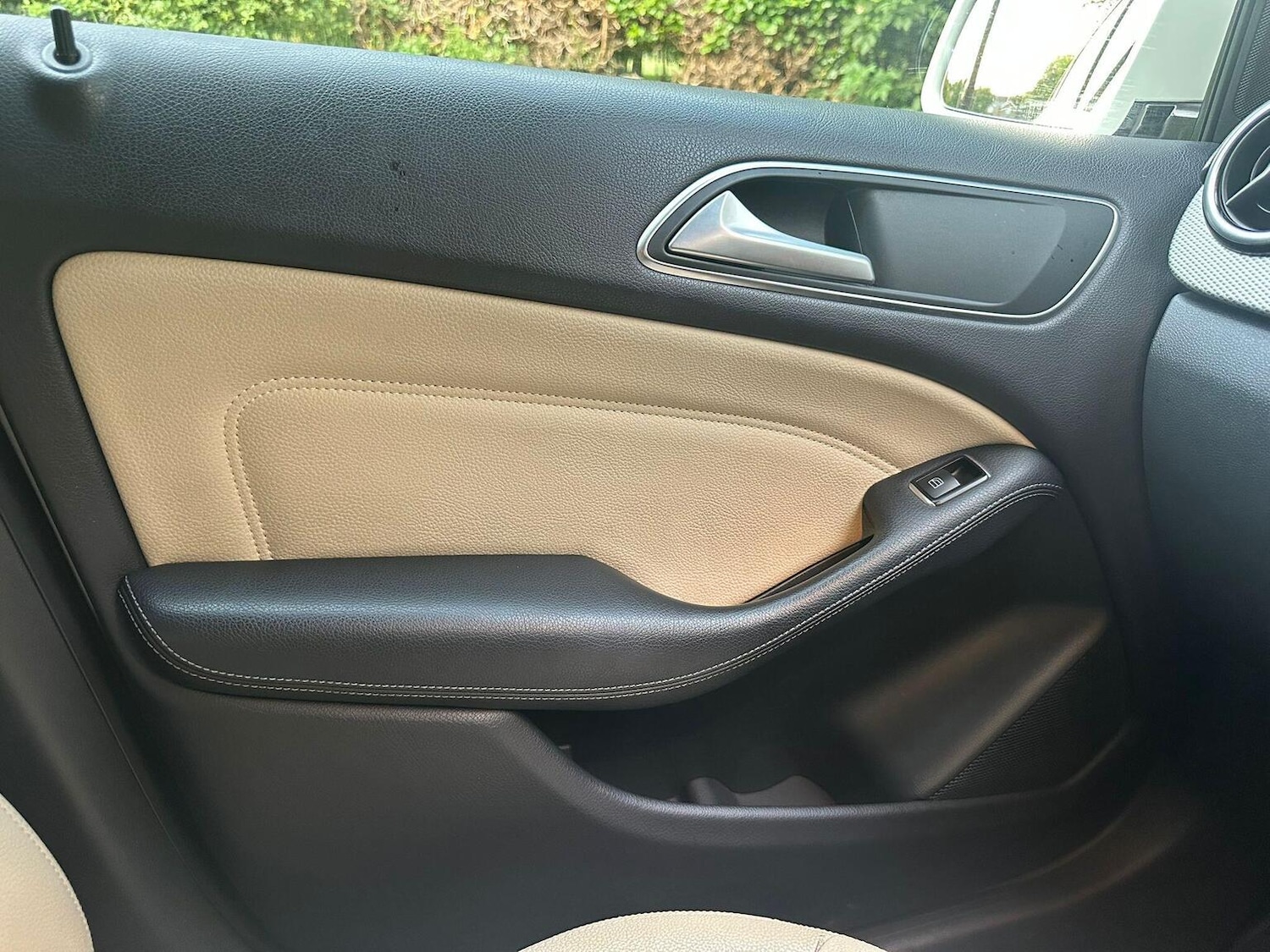 Used Mercedes-Benz B Class 2015 for sale - 77668693: Photo 25