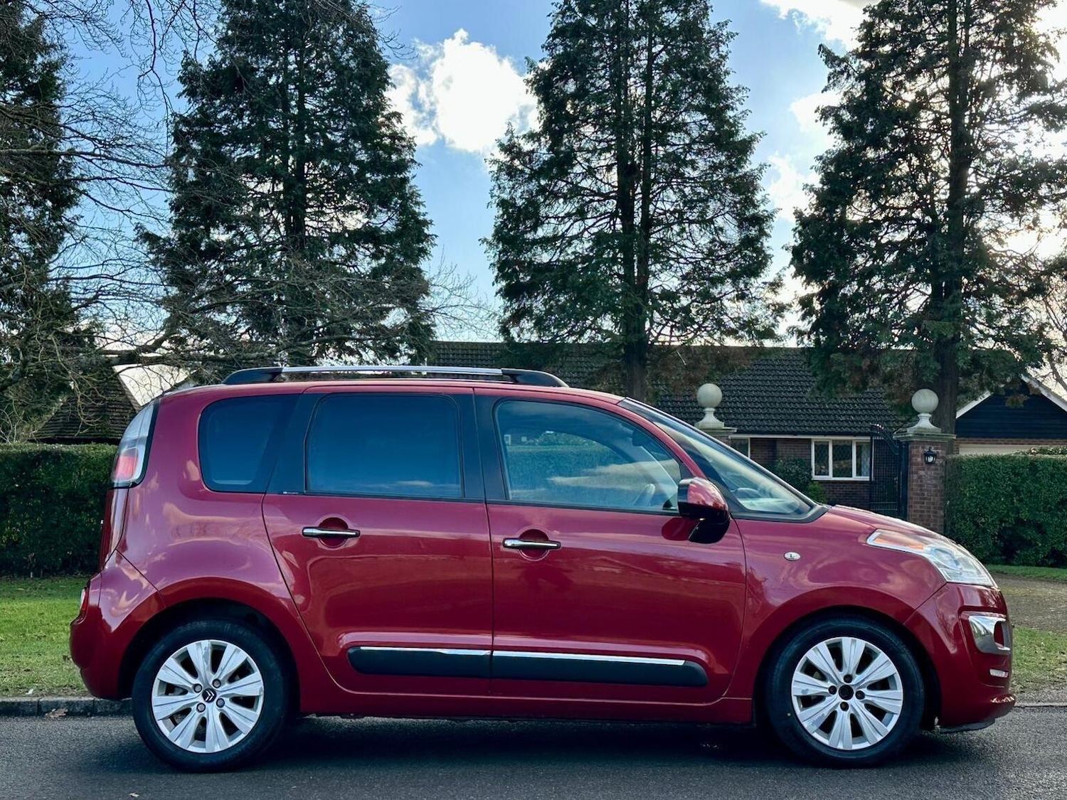 Used Citroen C3 Picasso 2013 for sale - 77668577: Photo 10