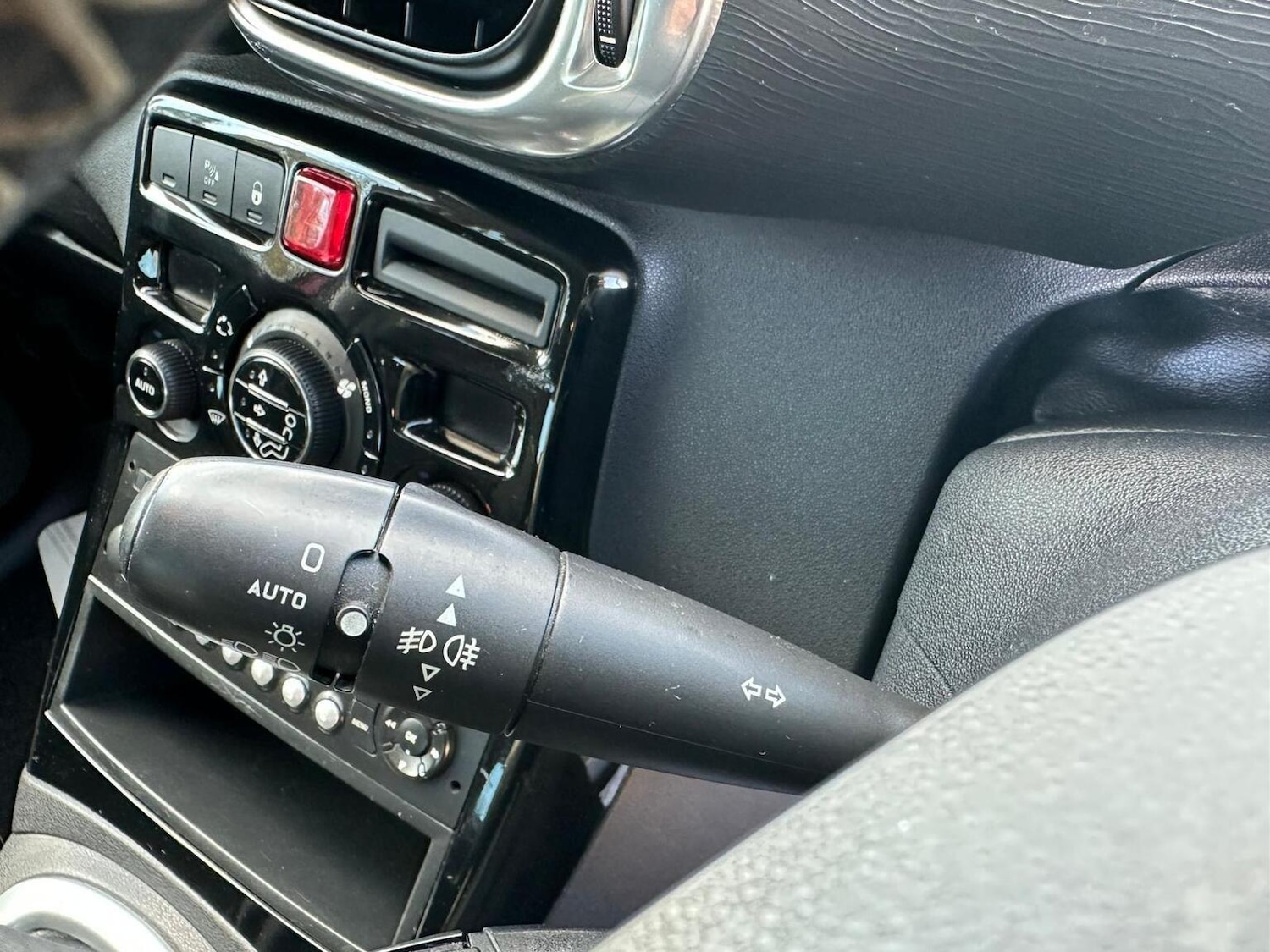 Used Citroen C3 Picasso 2013 for sale - 77668577: Photo 29