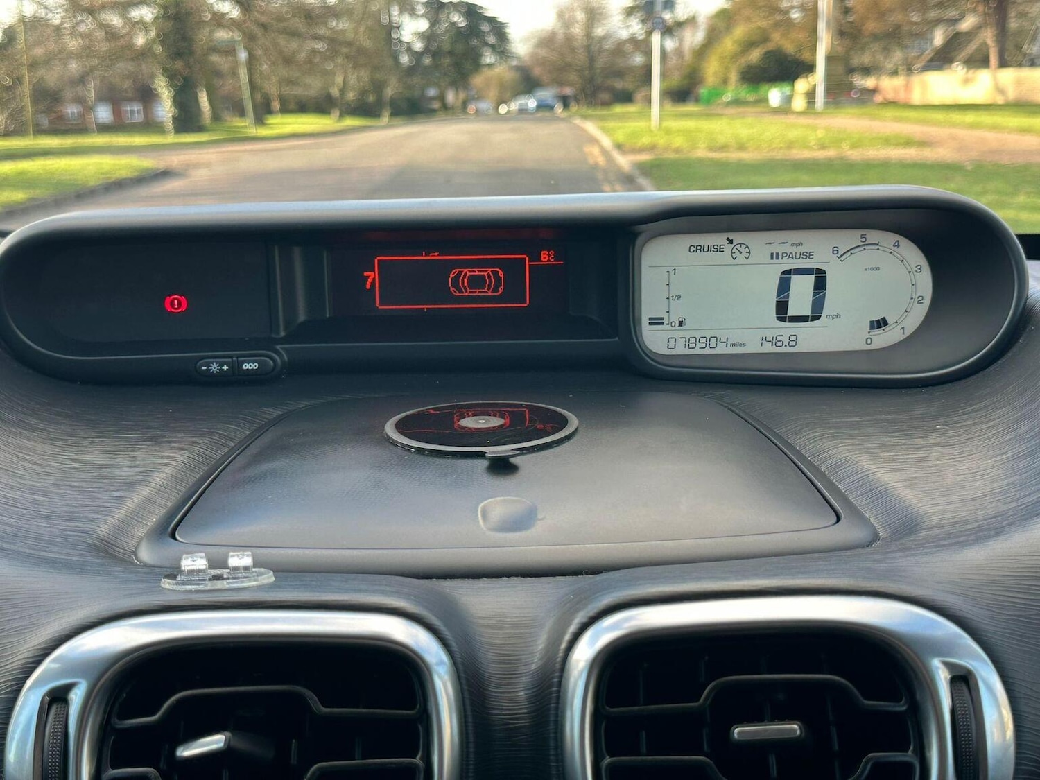 Used Citroen C3 Picasso 2013 for sale - 77668577: Photo 35