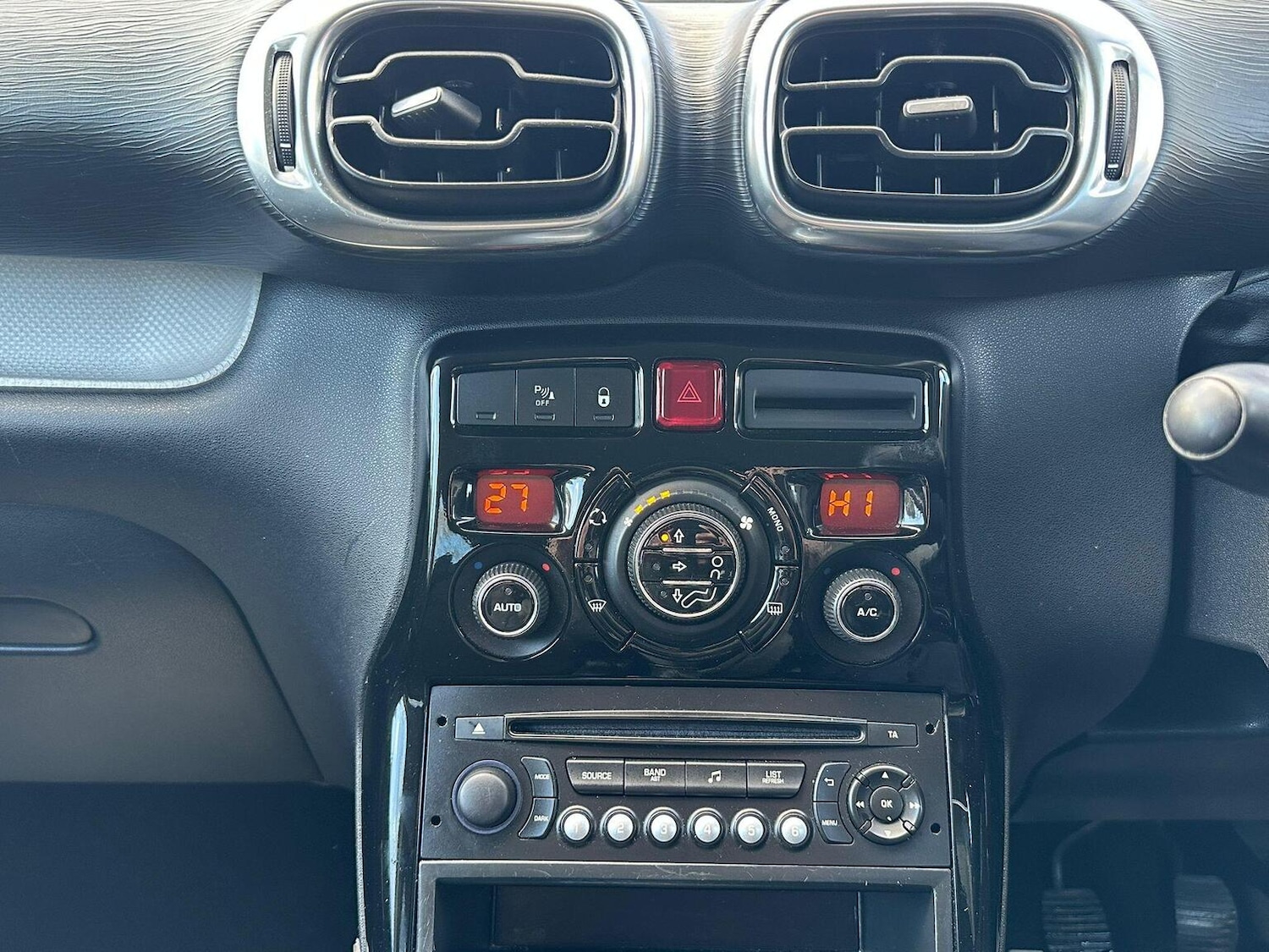 Used Citroen C3 Picasso 2013 for sale - 77668577: Photo 36